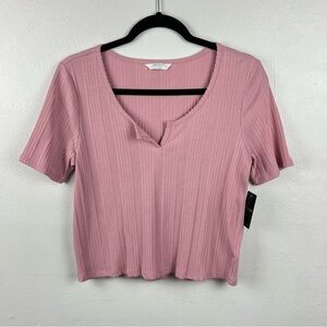 Lucky Brand Early 2000s Style Pink Crop Tee Size M
